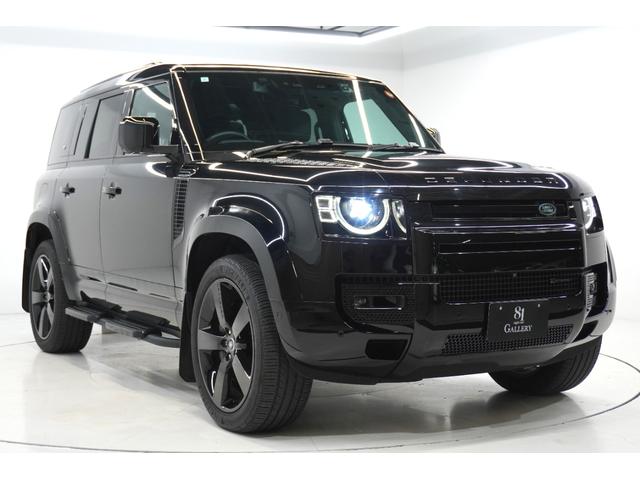 ディフェンダー １１０Ｘ－ダイナミックＨＳＥ　Ｄ３００　パノラマルーフ　ＭＥＲＩＤＩＡＮサウンドシステム　エアサスペンション　純正サイドステップ　３６０°カメラ　クールＢＯＸ　シートヒーター　ベンチレーション　レーダー探知機　ドラレコ　禁煙車（3枚目）