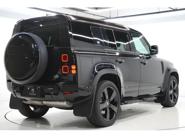 ディフェンダー １１０Ｘ－ダイナミックＨＳＥ　Ｄ３００　パノラマルーフ　ＭＥＲＩＤＩＡＮサウンドシステム　エアサスペンション　純正サイドステップ　３６０°カメラ　クールＢＯＸ　シートヒーター　ベンチレーション　レーダー探知機　ドラレコ　禁煙車（5枚目）