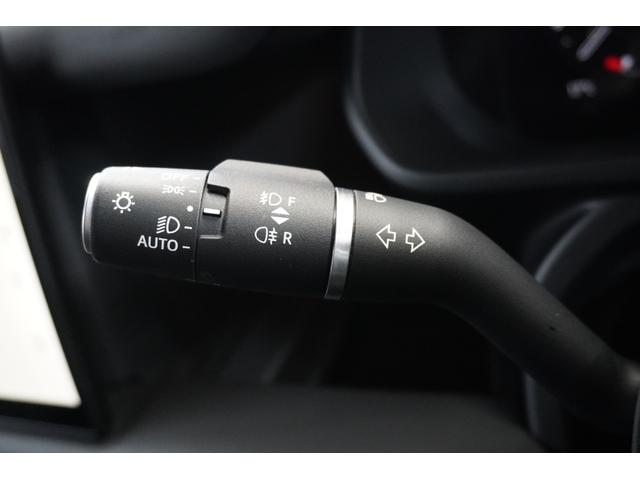 ディフェンダー １１０Ｘ－ダイナミックＨＳＥ　Ｄ３００　パノラマルーフ　ＭＥＲＩＤＩＡＮサウンドシステム　エアサスペンション　純正サイドステップ　３６０°カメラ　クールＢＯＸ　シートヒーター　ベンチレーション　レーダー探知機　ドラレコ　禁煙車（31枚目）