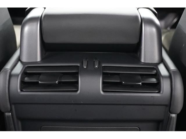 ディフェンダー １１０Ｘ－ダイナミックＨＳＥ　Ｄ３００　パノラマルーフ　ＭＥＲＩＤＩＡＮサウンドシステム　エアサスペンション　純正サイドステップ　３６０°カメラ　クールＢＯＸ　シートヒーター　ベンチレーション　レーダー探知機　ドラレコ　禁煙車（39枚目）