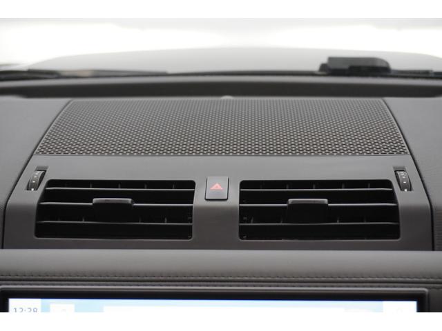 ディフェンダー １１０Ｘ－ダイナミックＨＳＥ　Ｄ３００　パノラマルーフ　ＭＥＲＩＤＩＡＮサウンドシステム　エアサスペンション　純正サイドステップ　３６０°カメラ　クールＢＯＸ　シートヒーター　ベンチレーション　レーダー探知機　ドラレコ　禁煙車（40枚目）