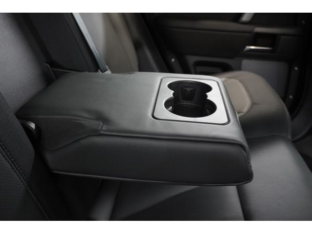 ディフェンダー １１０Ｘ－ダイナミックＨＳＥ　Ｄ３００　パノラマルーフ　ＭＥＲＩＤＩＡＮサウンドシステム　エアサスペンション　純正サイドステップ　３６０°カメラ　クールＢＯＸ　シートヒーター　ベンチレーション　レーダー探知機　ドラレコ　禁煙車（57枚目）