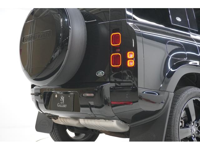 ディフェンダー １１０Ｘ－ダイナミックＨＳＥ　Ｄ３００　パノラマルーフ　ＭＥＲＩＤＩＡＮサウンドシステム　エアサスペンション　純正サイドステップ　３６０°カメラ　クールＢＯＸ　シートヒーター　ベンチレーション　レーダー探知機　ドラレコ　禁煙車（64枚目）