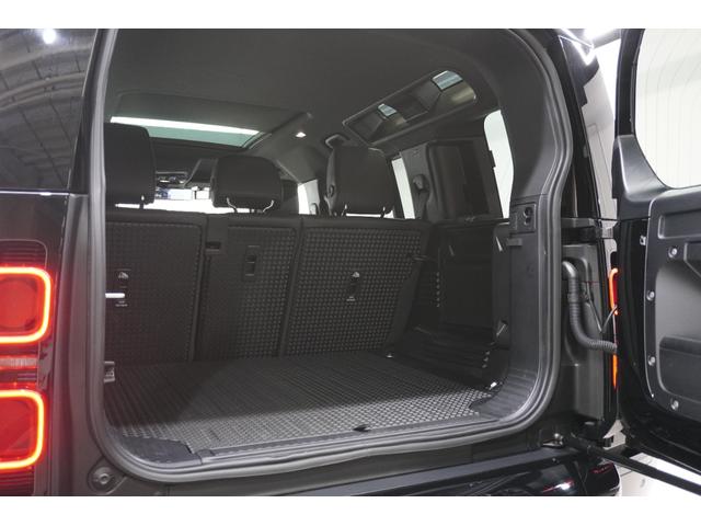 ディフェンダー １１０Ｘ－ダイナミックＨＳＥ　Ｄ３００　パノラマルーフ　ＭＥＲＩＤＩＡＮサウンドシステム　エアサスペンション　純正サイドステップ　３６０°カメラ　クールＢＯＸ　シートヒーター　ベンチレーション　レーダー探知機　ドラレコ　禁煙車（73枚目）
