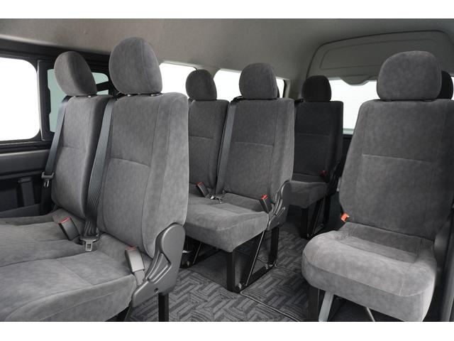 ハイエースワゴン グランドキャビン 登録済未使用車 LEDヘッドライト デジタルインナーミラー 寒冷地仕様 パノラミックビューモニター イージークローザー付片側パワースライドドア フロアマット ETC(38枚目)