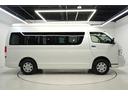 ハイエースワゴン グランドキャビン 登録済未使用車 LEDヘッドライト デジタルインナーミラー 寒冷地仕様 パノラミックビューモニター イージークローザー付片側パワースライドドア フロアマット ETC(5枚目)