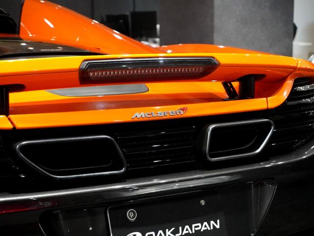 ６５０Ｓ スパイダー　右Ｈ／Ｆリフティング／ブラックアルカンターラインテリア／ステルスエキゾーストフィニッシュ／１９インチアルミ／ＭＥＲＩＤＩＡＮサウンド／シートヒーター／パワーシート／Ｂカメラ（19枚目）