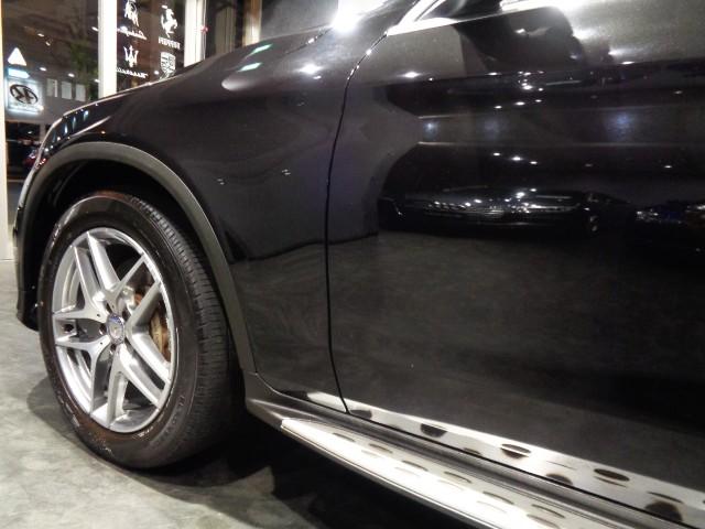 ＧＬＣ ＧＬＣ２５０　４マチックスポーツ（本革仕様）　２．０ターボエンジン９速パドルＳ４ＷＤ黒革インテリアパノラマルーフＢｕｒｍｅｓｔｅｒサウンドナビＴＶ３６０度カメラレーダークルーズＣパワーシートシートヒーター電動ＲゲートＡＭＧスポーツエアロＡＭＧ（19枚目）