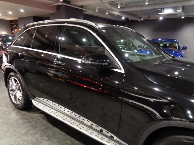 ＧＬＣ ＧＬＣ２５０　４マチックスポーツ（本革仕様）　２．０ターボエンジン９速パドルＳ４ＷＤ黒革インテリアパノラマルーフＢｕｒｍｅｓｔｅｒサウンドナビＴＶ３６０度カメラレーダークルーズＣパワーシートシートヒーター電動ＲゲートＡＭＧスポーツエアロＡＭＧ（21枚目）