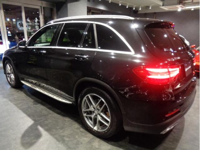 ＧＬＣ ＧＬＣ２５０　４マチックスポーツ（本革仕様）　２．０ターボエンジン９速パドルＳ４ＷＤ黒革インテリアパノラマルーフＢｕｒｍｅｓｔｅｒサウンドナビＴＶ３６０度カメラレーダークルーズＣパワーシートシートヒーター電動ＲゲートＡＭＧスポーツエアロＡＭＧ（23枚目）