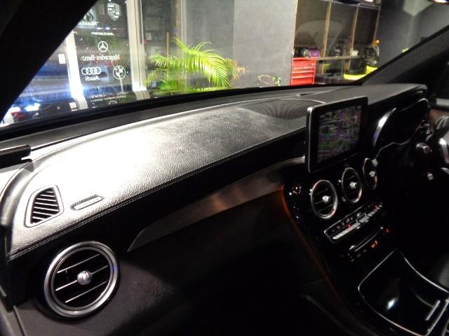 ＧＬＣ ＧＬＣ２５０　４マチックスポーツ（本革仕様）　２．０ターボエンジン９速パドルＳ４ＷＤ黒革インテリアパノラマルーフＢｕｒｍｅｓｔｅｒサウンドナビＴＶ３６０度カメラレーダークルーズＣパワーシートシートヒーター電動ＲゲートＡＭＧスポーツエアロＡＭＧ（32枚目）