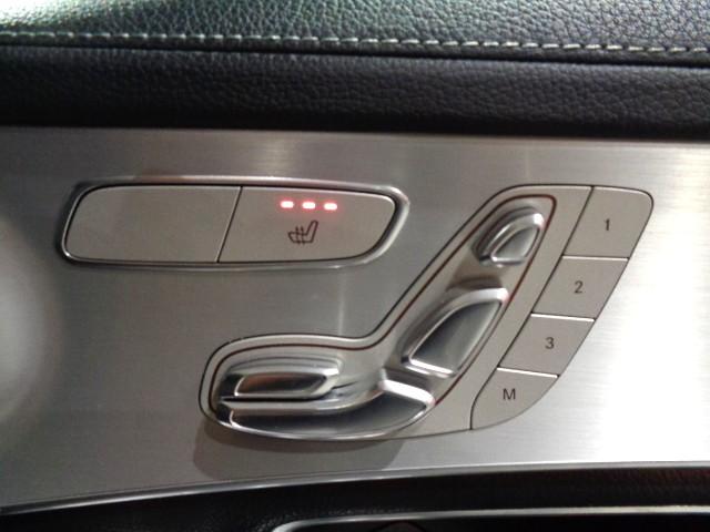 ＧＬＣ ＧＬＣ２５０　４マチックスポーツ（本革仕様）　２．０ターボエンジン９速パドルＳ４ＷＤ黒革インテリアパノラマルーフＢｕｒｍｅｓｔｅｒサウンドナビＴＶ３６０度カメラレーダークルーズＣパワーシートシートヒーター電動ＲゲートＡＭＧスポーツエアロＡＭＧ（34枚目）