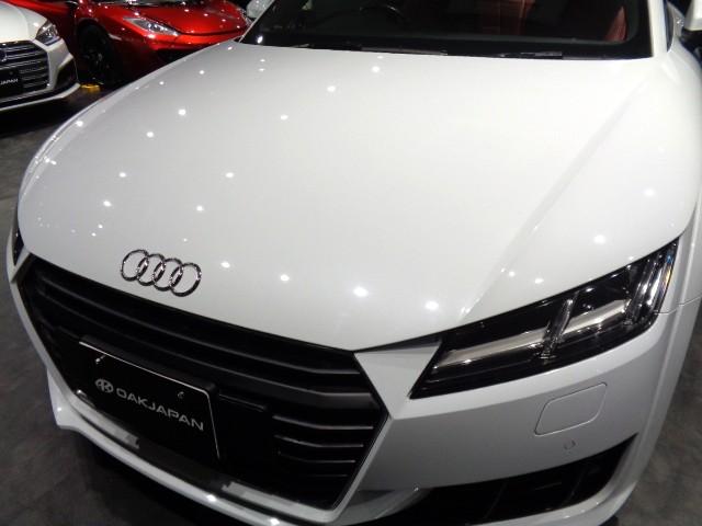 TTクーペ 2.0TFSI 2.0 TFSIターボエンジン6速SトロニックパドルSバーチャルコックピット赤レザーシートカバーナビTV360度カメラREMUSマフラーKW車高調19アルミ電動RスポイラークルーズCパワーシートLED(5枚目)