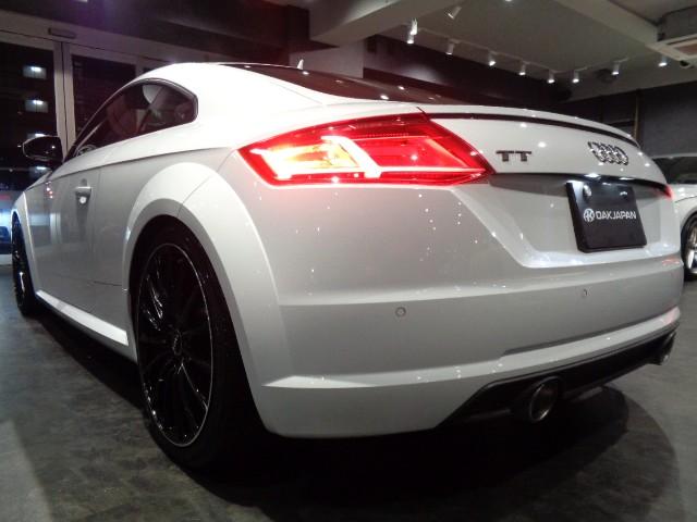 TTクーペ 2.0TFSI 2.0 TFSIターボエンジン6速SトロニックパドルSバーチャルコックピット赤レザーシートカバーナビTV360度カメラREMUSマフラーKW車高調19アルミ電動RスポイラークルーズCパワーシートLED(12枚目)