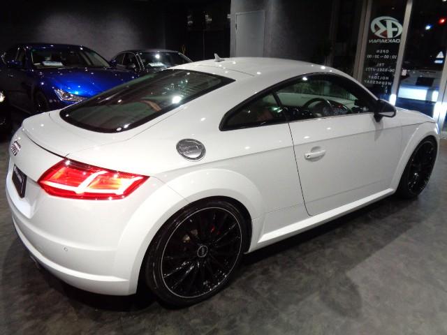 TTクーペ 2.0TFSI 2.0 TFSIターボエンジン6速SトロニックパドルSバーチャルコックピット赤レザーシートカバーナビTV360度カメラREMUSマフラーKW車高調19アルミ電動RスポイラークルーズCパワーシートLED(24枚目)