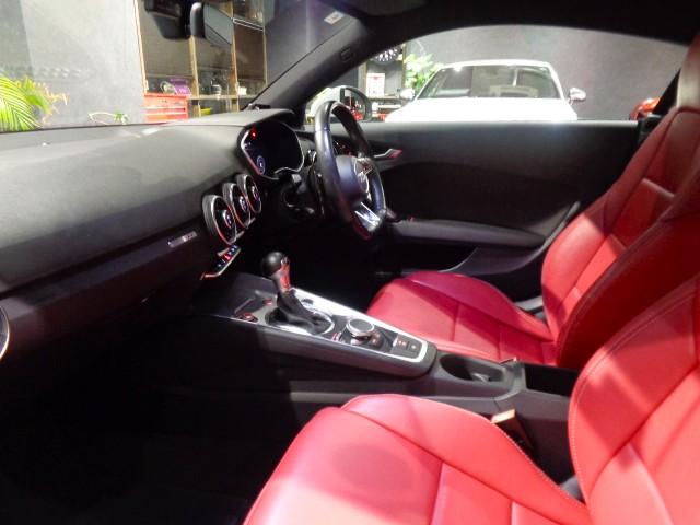 TTクーペ 2.0TFSI 2.0 TFSIターボエンジン6速SトロニックパドルSバーチャルコックピット赤レザーシートカバーナビTV360度カメラREMUSマフラーKW車高調19アルミ電動RスポイラークルーズCパワーシートLED(29枚目)