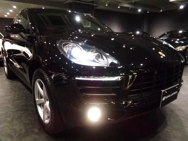 マカン マカン　２．０ターボエンジン７速ＰＤＫパドルＳ４ＷＤ黒革コンビシートナビＴＶバックサイドカメラクルーズコントロールパワーシート電動Ｒゲートブラックキャリパー５スポークＡＷアイドリングストップ走行５万Ｋ台（6枚目）