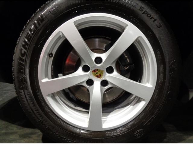 マカン マカン　２．０ターボエンジン７速ＰＤＫパドルＳ４ＷＤ黒革コンビシートナビＴＶバックサイドカメラクルーズコントロールパワーシート電動Ｒゲートブラックキャリパー５スポークＡＷアイドリングストップ走行５万Ｋ台（25枚目）