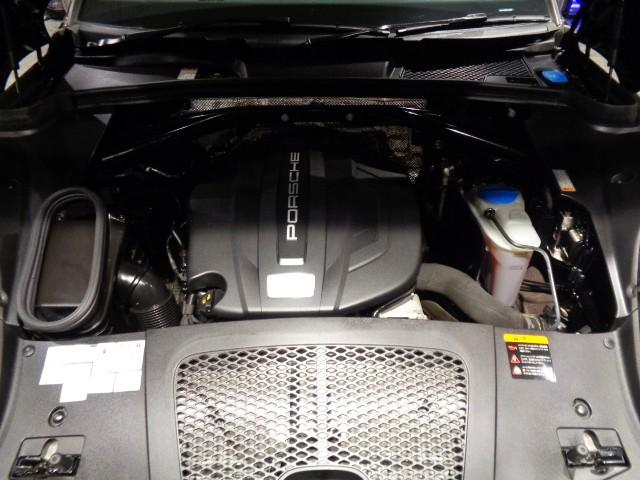 マカン マカン　２．０ターボエンジン７速ＰＤＫパドルＳ４ＷＤ黒革コンビシートナビＴＶバックサイドカメラクルーズコントロールパワーシート電動Ｒゲートブラックキャリパー５スポークＡＷアイドリングストップ走行５万Ｋ台（44枚目）