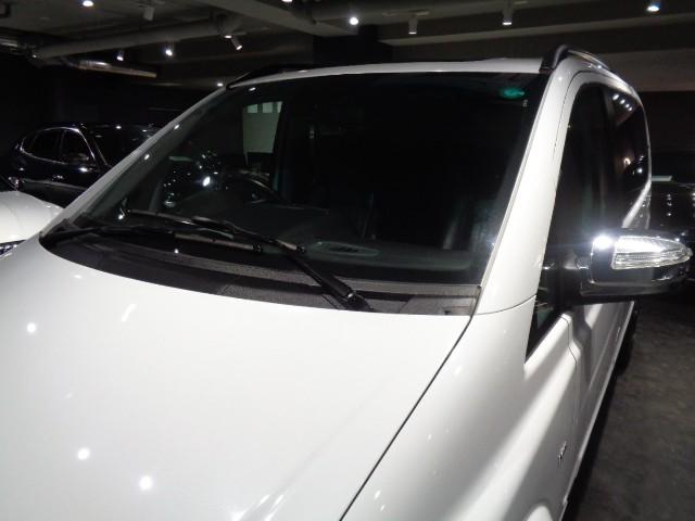 Vクラス V350 グランドエディション 最終型30台限定車3.5V6エンジンシフトマチック3列6シーター専用エアロ黒革ウッドインテリアWガラスサンルーフナビTVバックカメラ19インチAWパワーシートシートヒーター電動スライドドアフリップD(15枚目)