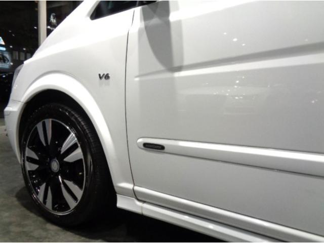 Vクラス V350 グランドエディション 最終型30台限定車3.5V6エンジンシフトマチック3列6シーター専用エアロ黒革ウッドインテリアWガラスサンルーフナビTVバックカメラ19インチAWパワーシートシートヒーター電動スライドドアフリップD(20枚目)