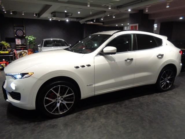 ショールームまでお越し頂くことが不可能なお客様にも、まるでショールームでご商談頂いている様な「動画サービス」や「高画質画像サービス」。お気軽にお問い合わせください。