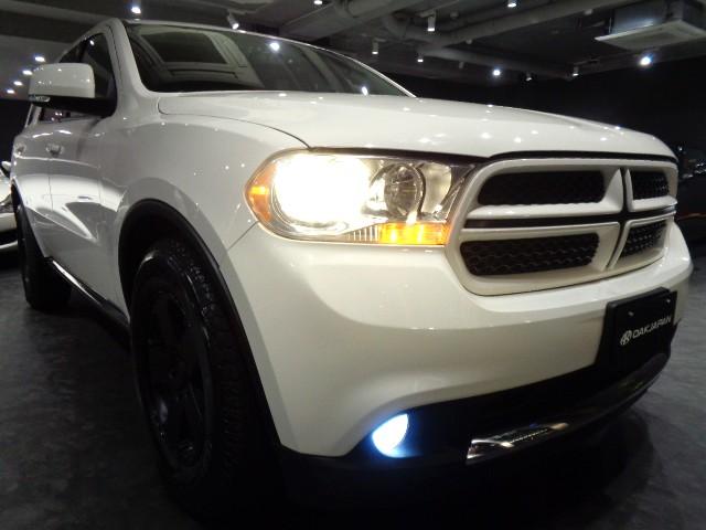 ダッジ・デュランゴ クルー　３．６Ｖ６ＶＶＴエンジン黒革シートインテリア３列７シーターフルセグナビＴＶバックサイドフロントカメラクルーズコントロールパワーシート電動ＲゲートリアソナーＬＥＤＦＯＧ１８アルミオートチェック確認済（6枚目）