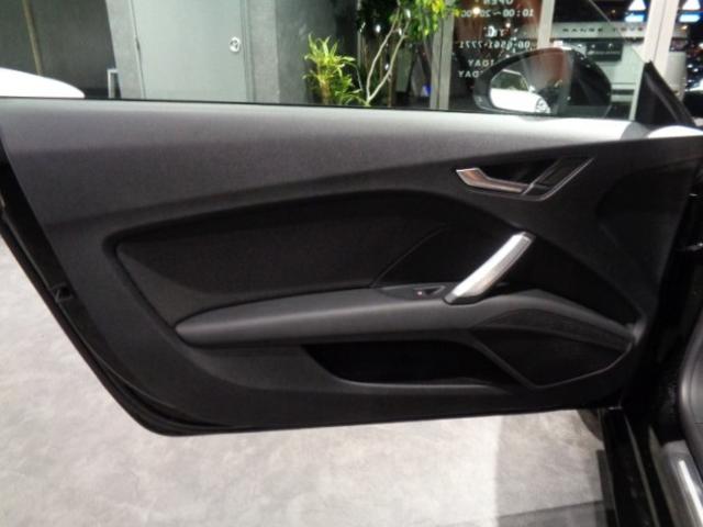 TTクーペ 2.0TFSI ミストブラックMカラー2.0TFSIターボエンジン6速SトロニックパドルシフトBORAカーボンテールマフラーローダウンRAYS19アルミ電動RスポDRIVEセレクトバーチャルコックピットナビTVレザー(40枚目)