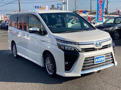 ヴォクシー ハイブリッドZS 中古車画像