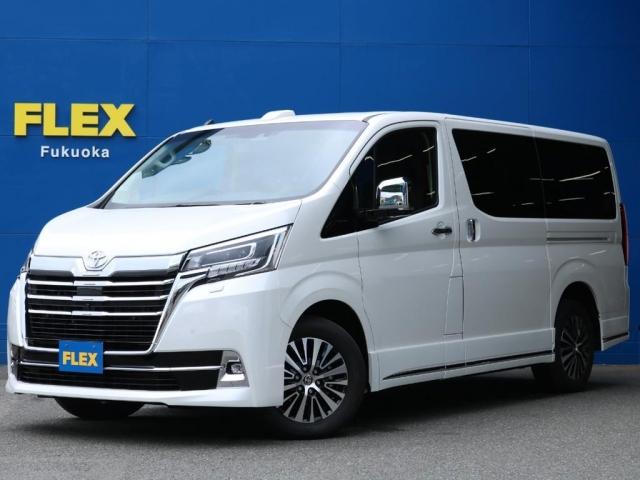 プレミアム Premium 6人運転席8ウェイパワーシート&助手席4ウェイパワーシート(快適温熱シート)エグゼクティブパワーシート(リヤ席1列目2列目快適温熱シート)本革+木目調ステアリングステアリングスイッチ(1枚目)