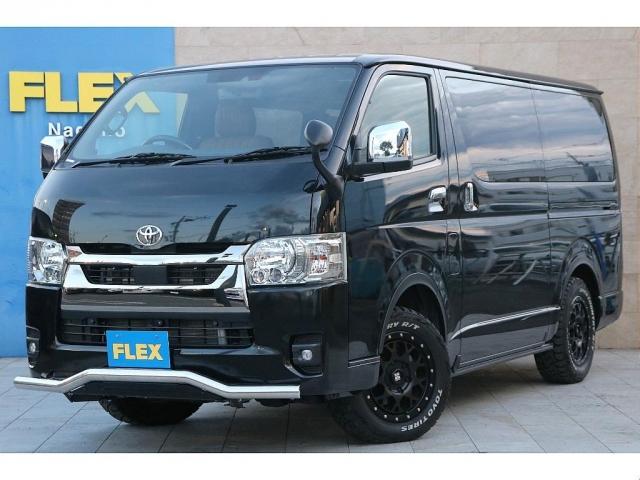 ハイエースバン スーパーＧＬ　ダークプライムＩＩ　ジャオス　スキットバーオーバーフェンダーＸＪ０４　１６ＡＷオープンカントリータイヤクラシックテールランプブラウンベッドキットシートカバーＰｉｏｎｅｅｒ７インチナビサイドバーＥＴＣ　ＣＦカーゴマット（1枚目）