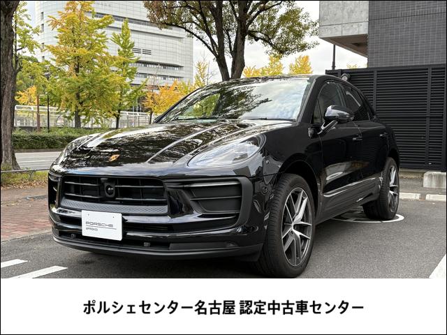 マカン(ポルシェ) マカン　ジェットブラックメタリック／ブラック　ＰＤＫ　右Ｈ　スポーツクロノ　パッケージ　スポーツテールパイプ（シルバー）　２０インチ　Ｍａｃａｎ　Ｓ　ホイール　コンフォートシート（１４ｗａｙ電動調節） 中古車画像