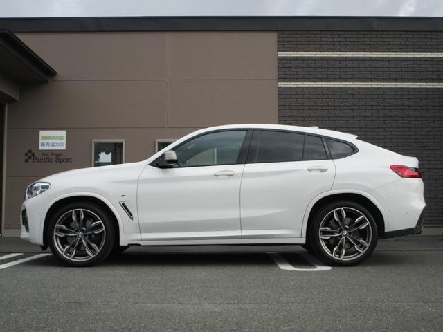 Ｍ４０ｉ　ワンオーナー　パノラマサンルーフ　前後シートヒーター　ハーマンカードンサウンド　ヘッドアップディスプレイ　ブルーキャリパー　全方位カメラ　フルセグＴＶ　メモリ付きＰシート　Ｐトランク　純正２１ＡＷ(4枚目)