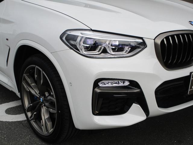 Ｘ４ Ｍ４０ｉ　ワンオーナー　パノラマサンルーフ　前後シートヒーター　ハーマンカードンサウンド　ヘッドアップディスプレイ　ブルーキャリパー　全方位カメラ　フルセグＴＶ　メモリ付きＰシート　Ｐトランク　純正２１ＡＷ（10枚目）