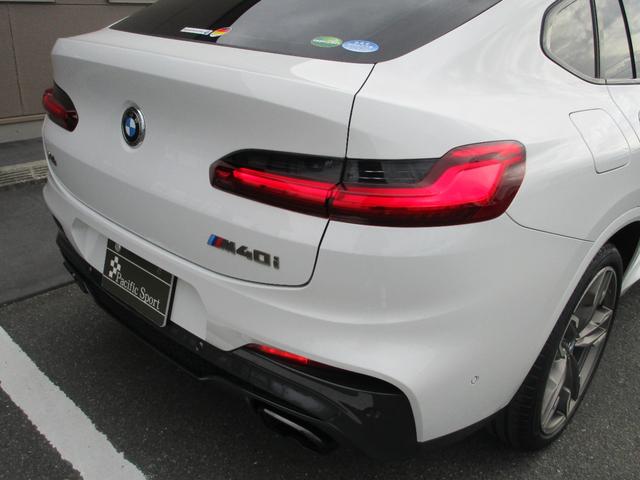 Ｘ４ Ｍ４０ｉ　ワンオーナー　パノラマサンルーフ　前後シートヒーター　ハーマンカードンサウンド　ヘッドアップディスプレイ　ブルーキャリパー　全方位カメラ　フルセグＴＶ　メモリ付きＰシート　Ｐトランク　純正２１ＡＷ（19枚目）