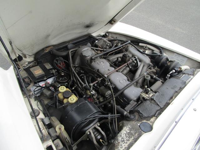 メルセデス・ベンツその他 　２５０ＳＬ／正規Ｄ車／左Ｈ／ＡＴ／福岡シングルナンバー／２オーナー／２ｎｄオーナー５０年間所有（12枚目）