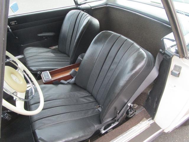 メルセデス・ベンツその他 　２５０ＳＬ／正規Ｄ車／左Ｈ／ＡＴ／福岡シングルナンバー／２オーナー／２ｎｄオーナー５０年間所有（15枚目）