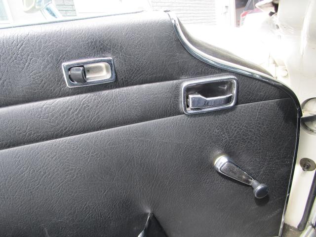 メルセデス・ベンツその他 　２５０ＳＬ／正規Ｄ車／左Ｈ／ＡＴ／福岡シングルナンバー／２オーナー／２ｎｄオーナー５０年間所有（18枚目）