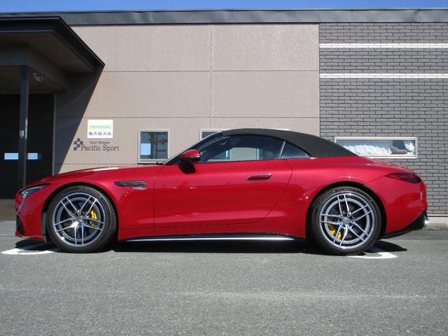 SL SL43 右H/パタゴニアレッド/ブラックレザー/メモリ付きPシート/シートヒーター&クーラー/20インチAW/AMGイエローキャリパー/電動オープン/360度カメラ./ヘッドアップディスプレイ(4枚目)