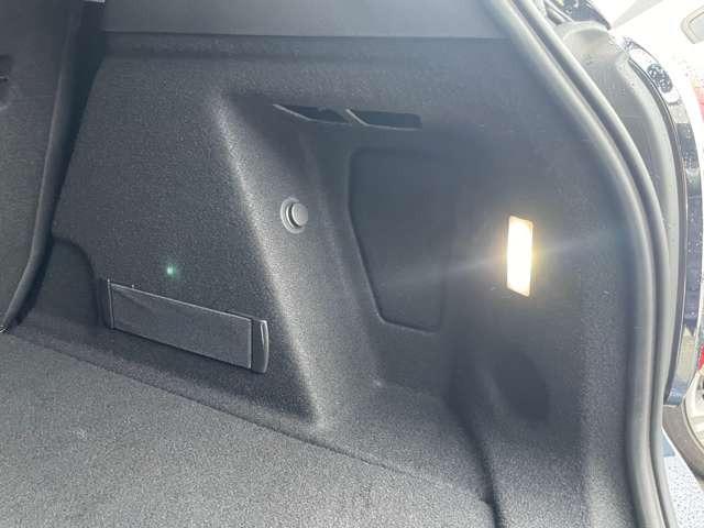 ＭＩＮＩ クーパーＤ　クロスオーバー　保証付き　障害物センサー　アイドリングストップ　盗難防止装置　ＨＤＤナビ　フルセグ　ＥＴＣ　スマートキー　アルミホイール　ルーフレール　フロントフォグランプ（11枚目）