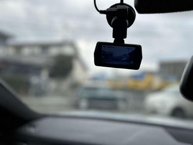 ５シリーズ ５２３ｄツーリング　Ｍスポーツ　ディーゼルターボ　フルセグＴＶ　アイドリングストップ　バックカメラ　アダプティブクルーズコントロール　ミュージックサーバー　エアサスペンション（13枚目）