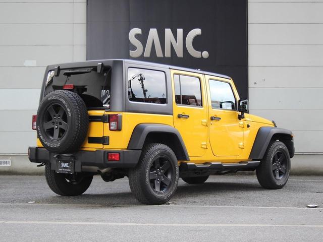 スポーツ 禁煙車 ナビゲーションTV クルーズコントロール サイドモニター パートタイム4WD 背面タイヤ キーレスエントリー 純正17インチアルミホイール ETC(19枚目)