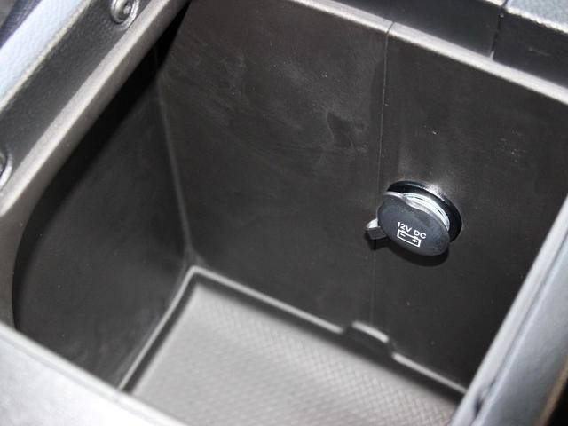 スポーツ 禁煙車 ナビゲーションTV クルーズコントロール サイドモニター パートタイム4WD 背面タイヤ キーレスエントリー 純正17インチアルミホイール ETC(37枚目)