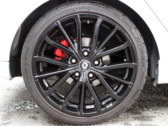 ルノースポール シャシーカップ 禁煙車 パナソニック製地デジナビゲーション バックカメラ 後期LEDヘッドライト アイドリングストップ リアバンパーセンサー クルーズコントロール 純正18インチアルミホイール R.Sドライブ ETC(21枚目)