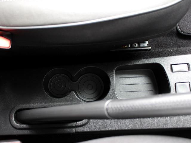 プレミアム 禁煙車 プレミアム専用ブラックレザーシート シートヒーター パナソニック製ナビゲーション 地上デジタルTV バックカメラ クリアランスソナー クルーズコントロール 純正17インチアルミホイール ETC(45枚目)