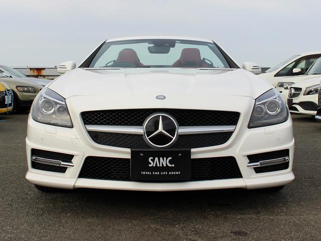 ＳＬＫ ＳＬＫ２００レーダーセーフティエディション　限定車　禁煙車　レーダーセーフティ　マジックスカイルーフ　レッドレザーシート　パワー＆シートヒーター　エアスカーフ　バイキセノンヘッドライト　純正ＨＤＤナビゲーション　ＴＶ　パークトロニック　ＥＴＣ（27枚目）