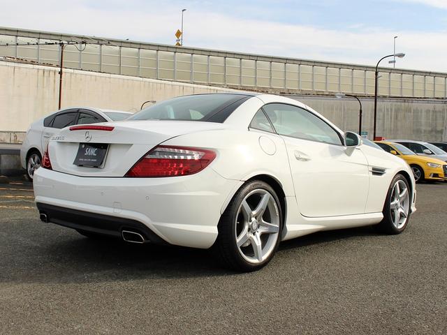 ＳＬＫ ＳＬＫ２００レーダーセーフティエディション　限定車　禁煙車　レーダーセーフティ　マジックスカイルーフ　レッドレザーシート　パワー＆シートヒーター　エアスカーフ　バイキセノンヘッドライト　純正ＨＤＤナビゲーション　ＴＶ　パークトロニック　ＥＴＣ（37枚目）