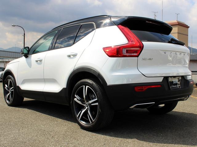 ＸＣ４０ Ｔ４　ＡＷＤ　Ｒデザイン　１オーナー　禁煙車　パノラマサンルーフ　電動リアゲート　３６０°カメラ　純正ナビゲーション　ＴＶ　ア　駐車アシスト＆自動発進　インテリセーフ　ＬＥＤヘッドライト　ハーフレザーシート　前後シートヒーター（31枚目）