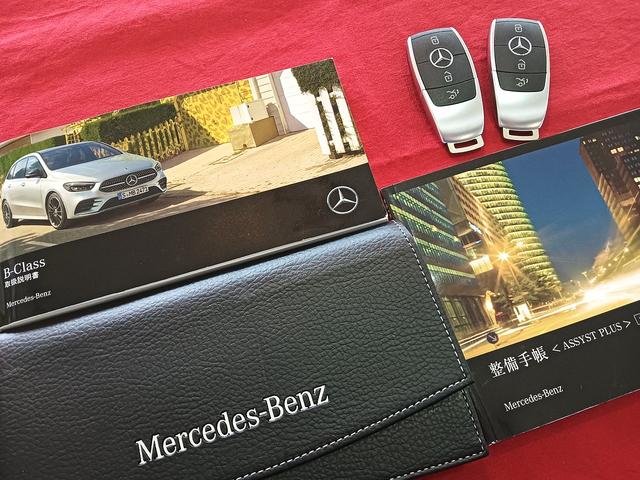 Ｂクラス Ｂ１８０　ＡＭＧライン　１オーナー　禁煙車　レーダーセーフティパッケージ　純正ナビゲーション　３６０°カメラ　ヘッドアップディスプレイ　アクティブパーキングアシスト　シートヒーター　ＬＥＤヘッドライト　パワーリアゲート（2枚目）