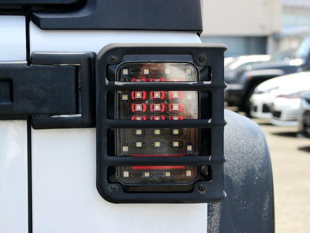 ジープ・ラングラーアンリミテッド スポーツ　禁煙車　カロッツェリア製ナビゲーション　バック・サイドカメラ　ＴＶ　ＬＥＤヘッドライト　ＬＥＤフォグランプ　ＬＥＤウインカー　ＣＡＢＡＮＡ製シートカバー　パナソニック製ドライブレコーダー　ＥＴＣ（15枚目）